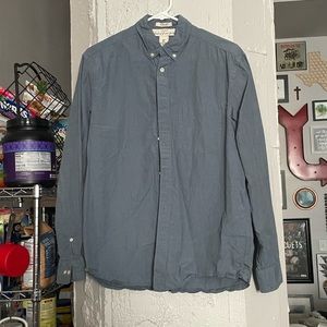 LAST CHANCE: Grey button down - casual or for work!